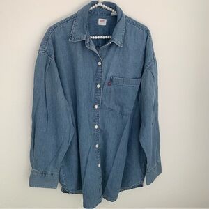 Levi’s blue denim cotton jean shirt size large oversized